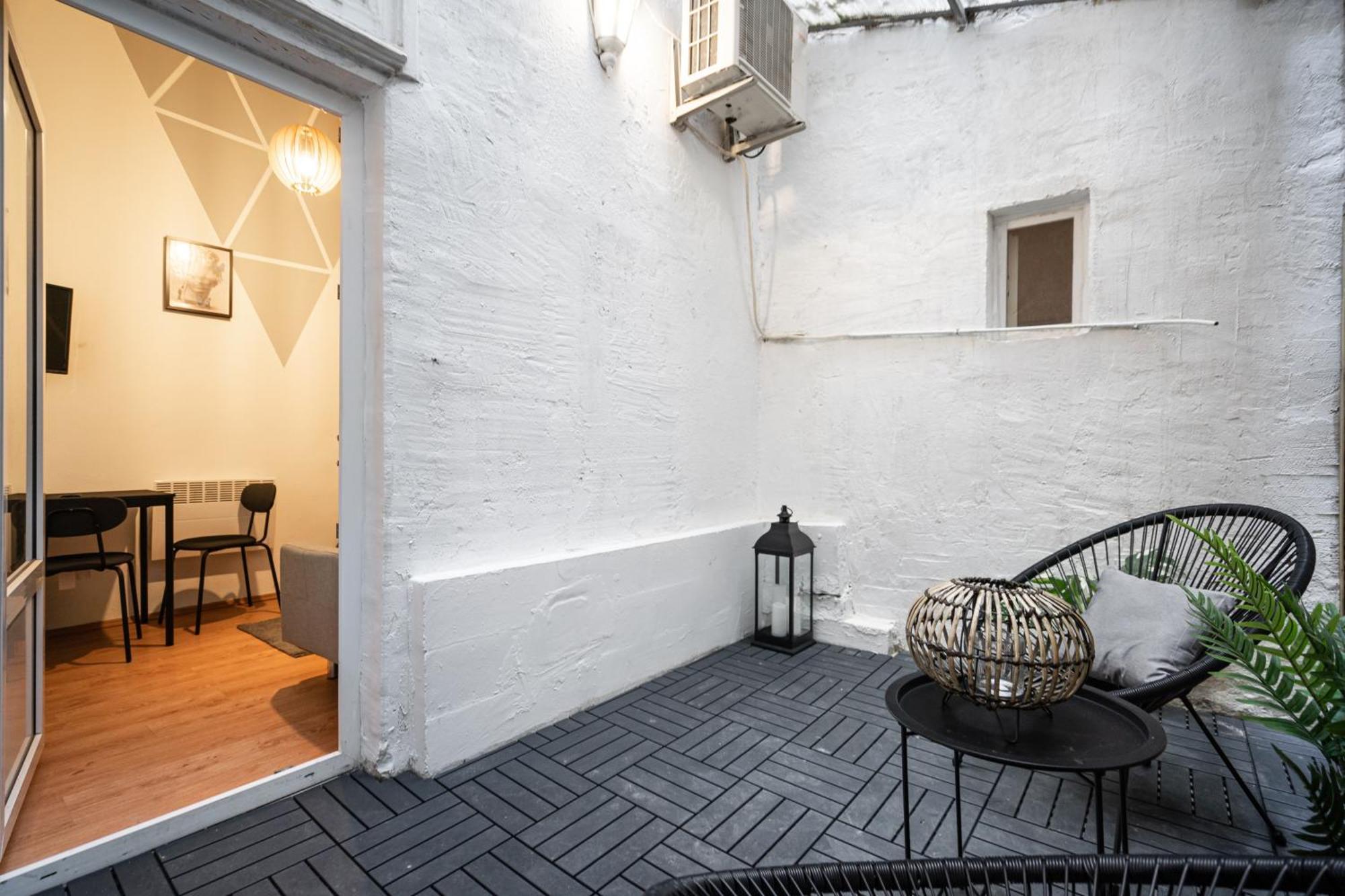 B8 - Grand Boulevard Cozy Apartment - Best Location By Bqa Budapeste Exterior foto