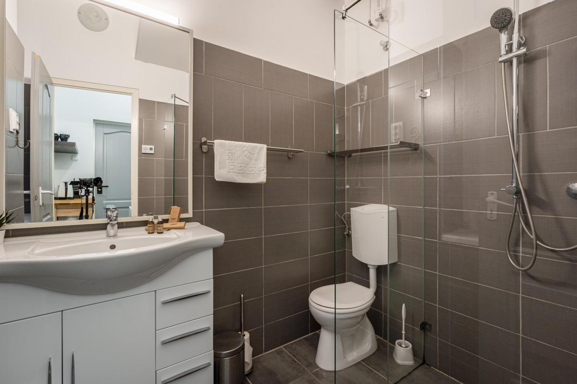 B8 - Grand Boulevard Cozy Apartment - Best Location By Bqa Budapeste Quarto foto
